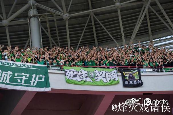 北京国安后防获强援,盯上河南队“多面手”,粉丝们开心不已 北京国安后防获强援,盯上河南队“多面手”,粉丝们开心不已