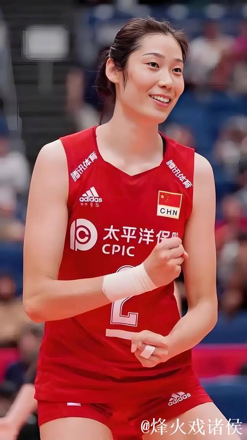 朱婷和庄宇珊互送圣诞礼物,中国女排2号球衣的传承真不是说说而已 朱婷和庄宇珊互送圣诞礼物,中国女排2号球衣的传承真不是说说而已
