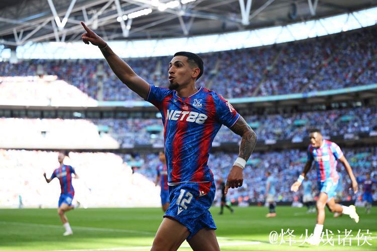 恐怖4人组冲水晶宫后防!数据示曼城赢紧咬枪手 恐怖4人组冲水晶宫后防!数据示曼城赢紧咬枪手