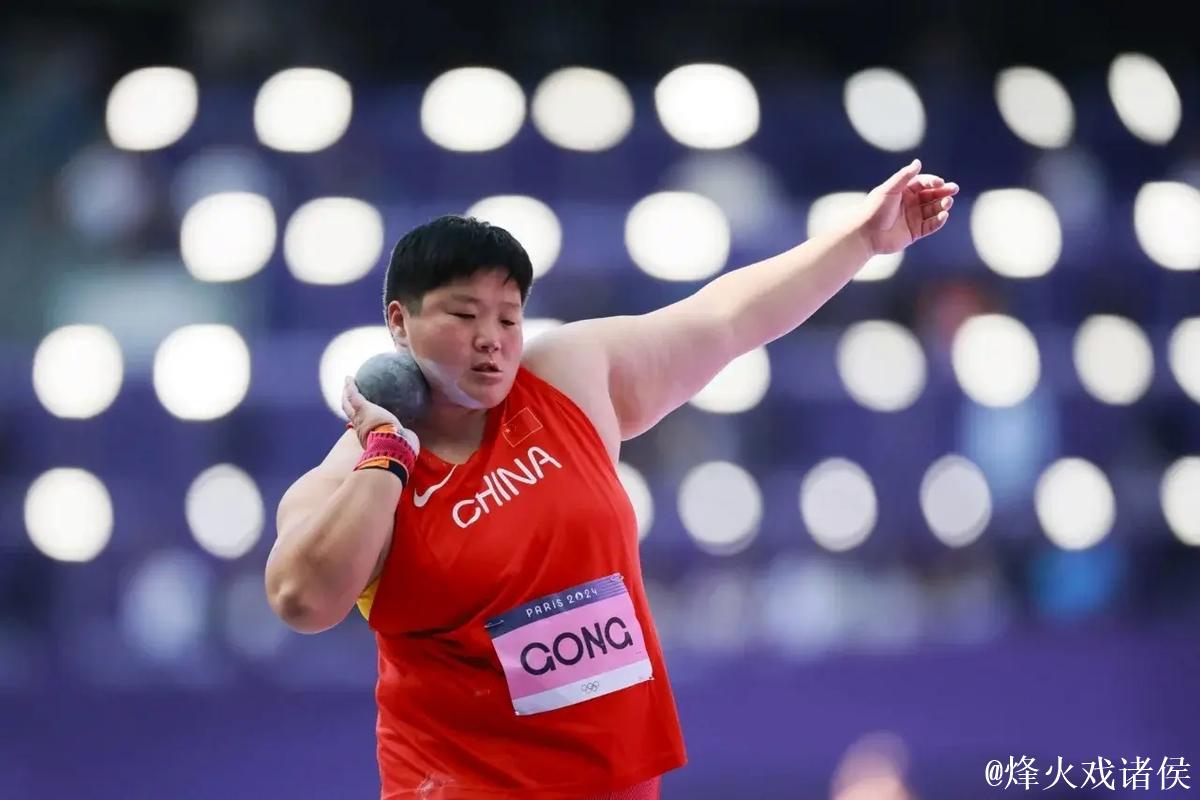 新年体育盛宴奥运冠军亲临助阵 巩立姣为舞狮点睛 新年体育盛宴奥运冠军亲临助阵 巩立姣为舞狮点睛