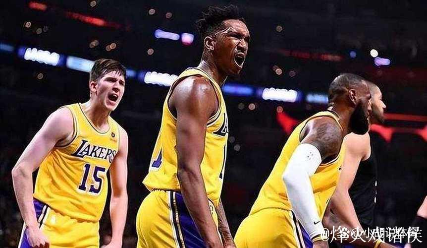 近两战轰41+11！蒙克带队连胜湖人火箭